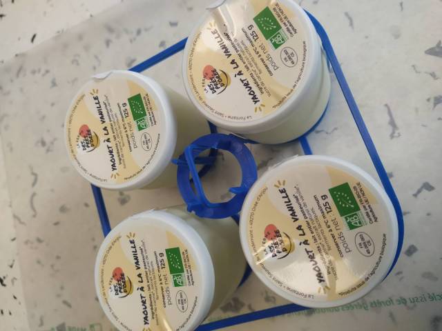 4 Yaourts VANILLE (lait de vache)